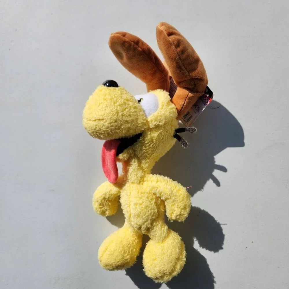 NEW Odie 8